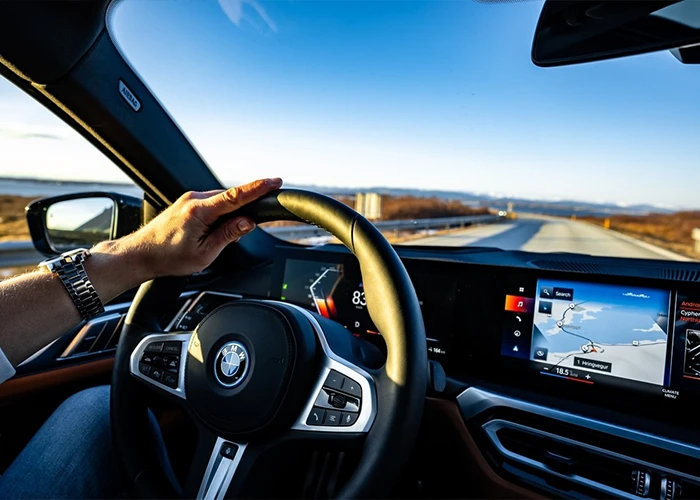 imgi_1_bmw_car_rental-scaled-1-700x500