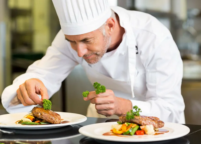 imgi_1_chef-scaled-1-700x500-1-1